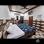 Vrindavan Devine Reality Paying Guest House
